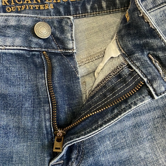 American Eagle Destroyed Slim Taper Jeans Size 29/34 - Picture 5 of 8